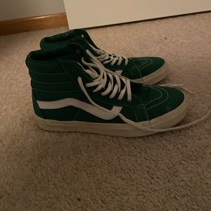 Green size 8 vans slightly worn